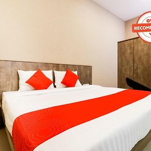 Oyo Flagship 62835 Oriental Rooms And Banquet Madh Church